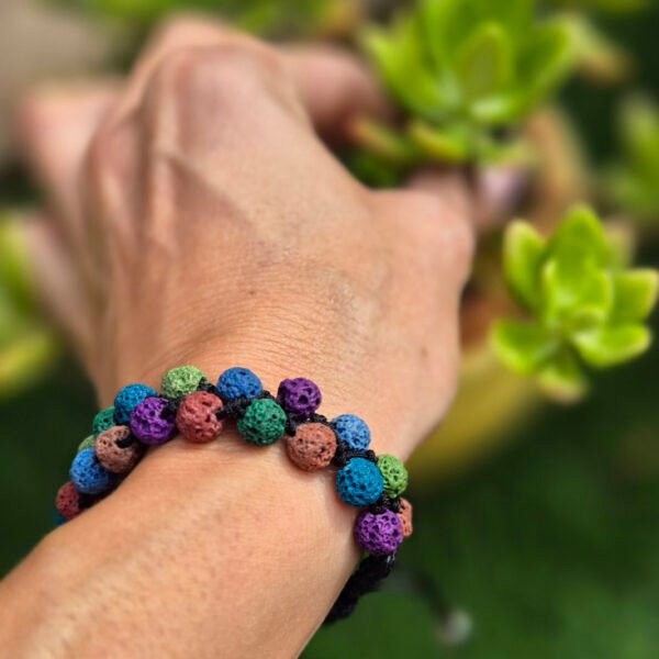 En Z con nudos y piedra volcánica multicolor - Imagen 2