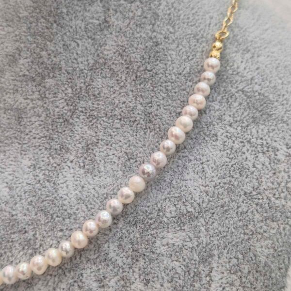 Perlas y cadena de plata chapada en oro - Imagen 4